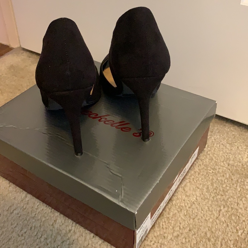 Heels - Picture 3 of 3